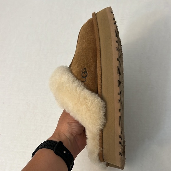 UGG WOMEN’S DISQUETTE SLIPPER CHESTNUT 7 - Picture 13 of 17